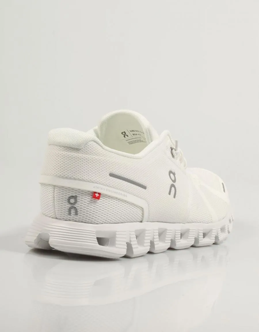  baskets ON RUNNING Cloud 5 en Blanc 83907