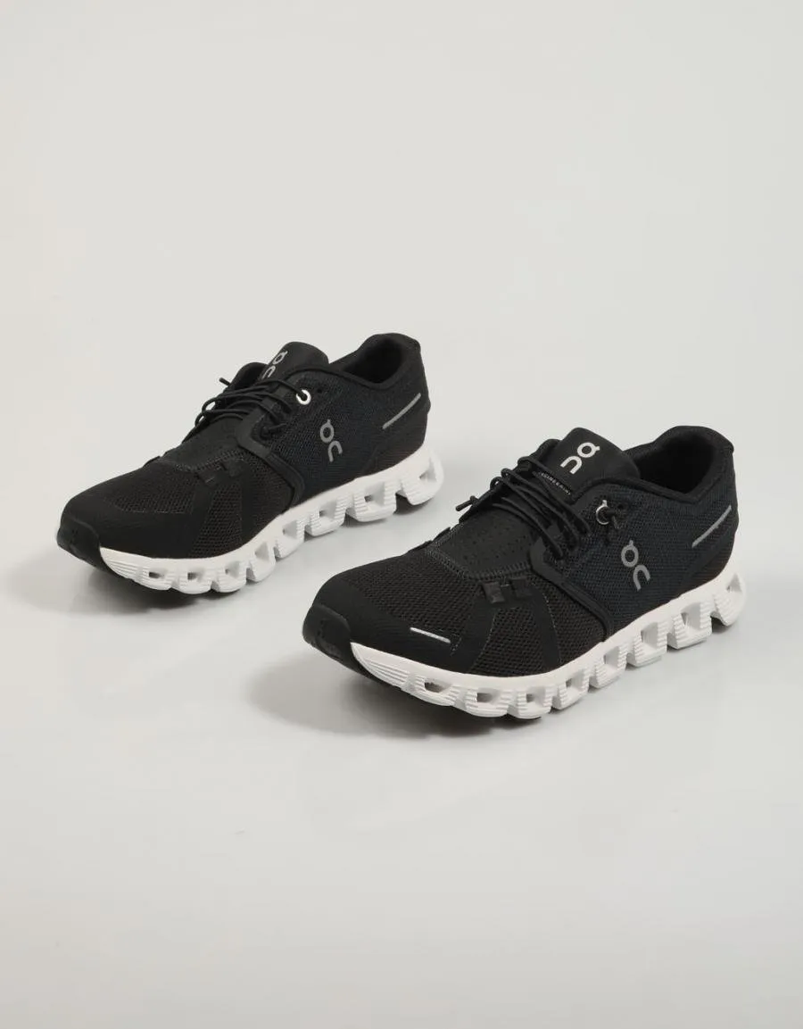  baskets ON RUNNING Cloud 5 en Noir 83902