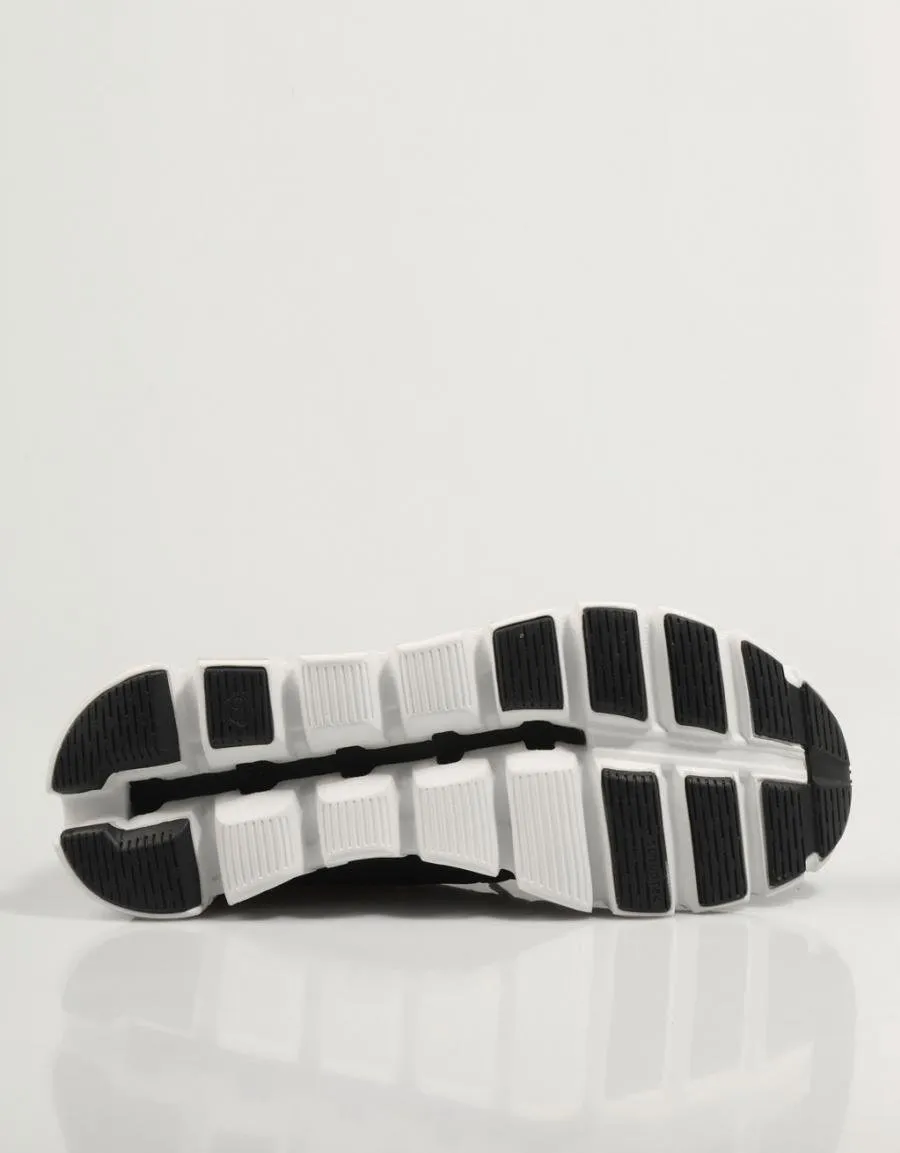  baskets ON RUNNING Cloud 5 en Noir 83902