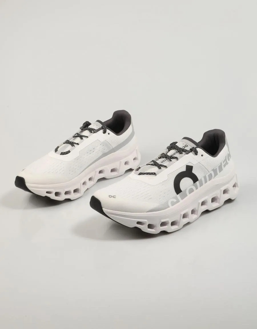  baskets ON RUNNING Cloudmster Exclusive en Blanc 83911