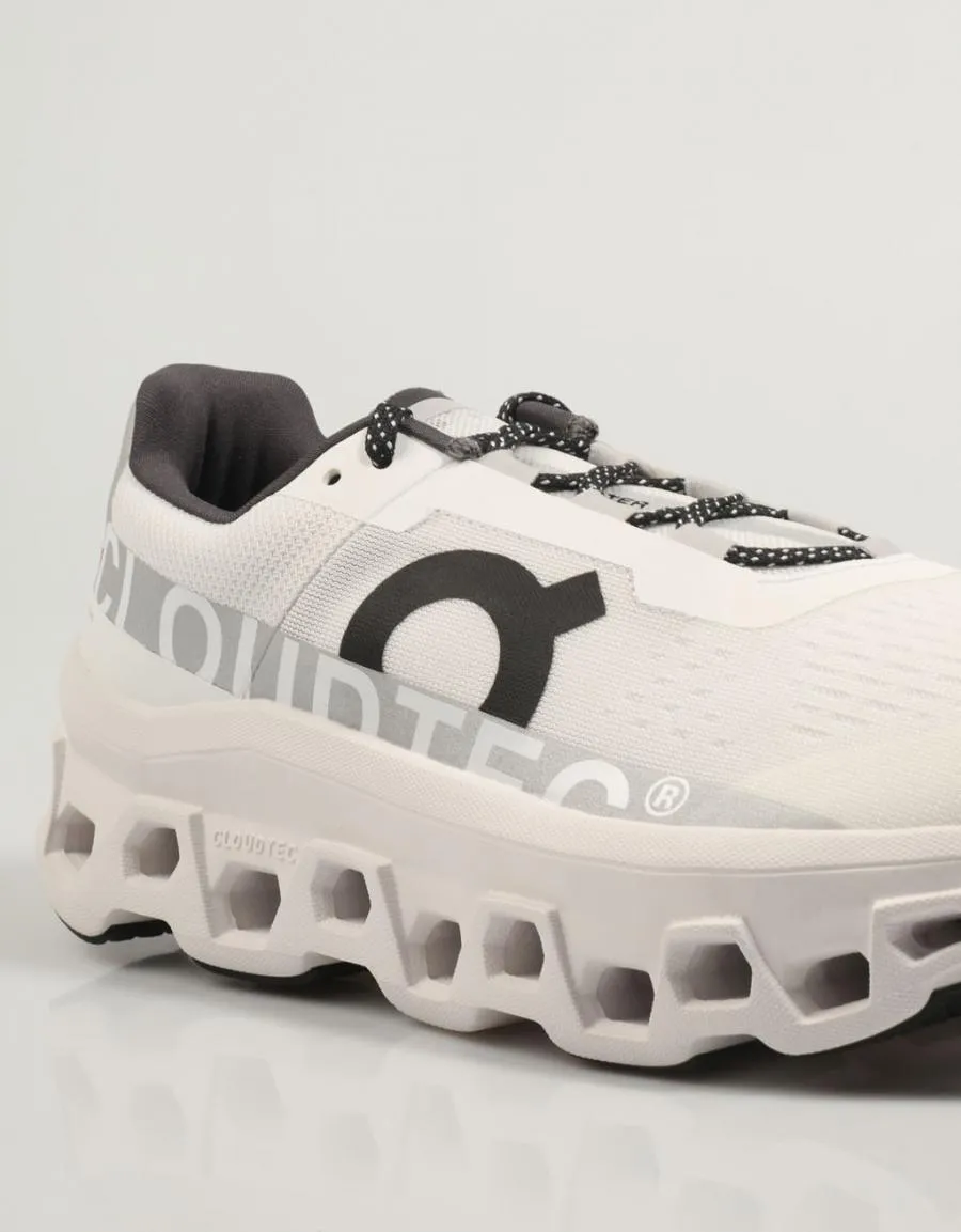  baskets ON RUNNING Cloudmster Exclusive en Blanc 83911