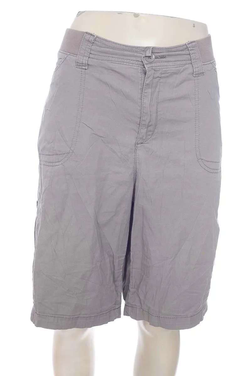 BERMUDA  PANTALONETA COLOR GRIS  LEE