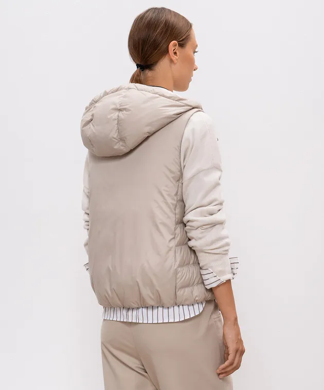 Brunello Cucinelli Beige down vest with monil chain
