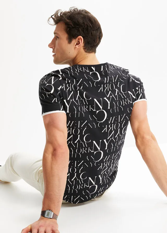 Camiseta con cuello henley, corte ajustado y manga corta Negro estampado