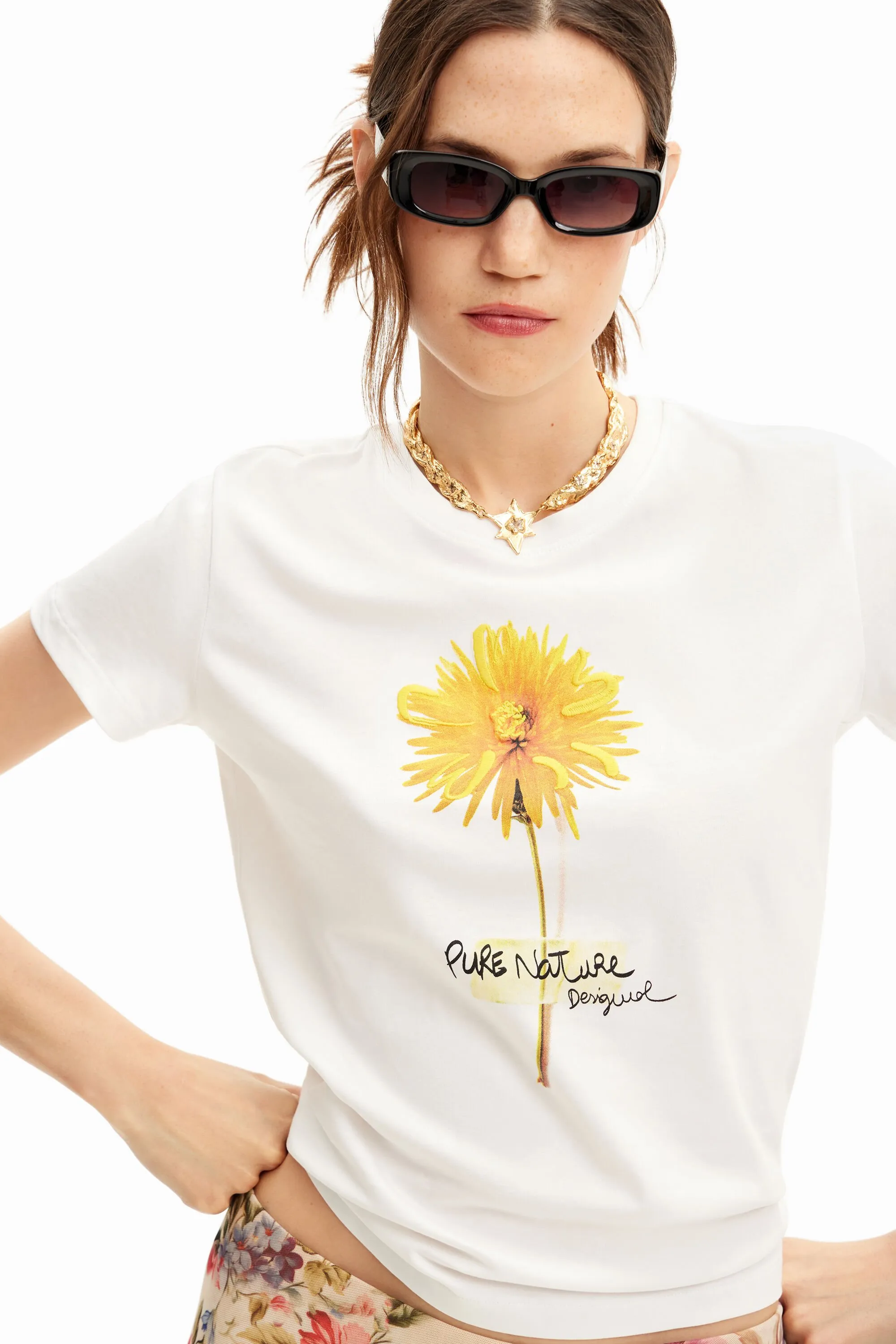 Camiseta ilustración flor