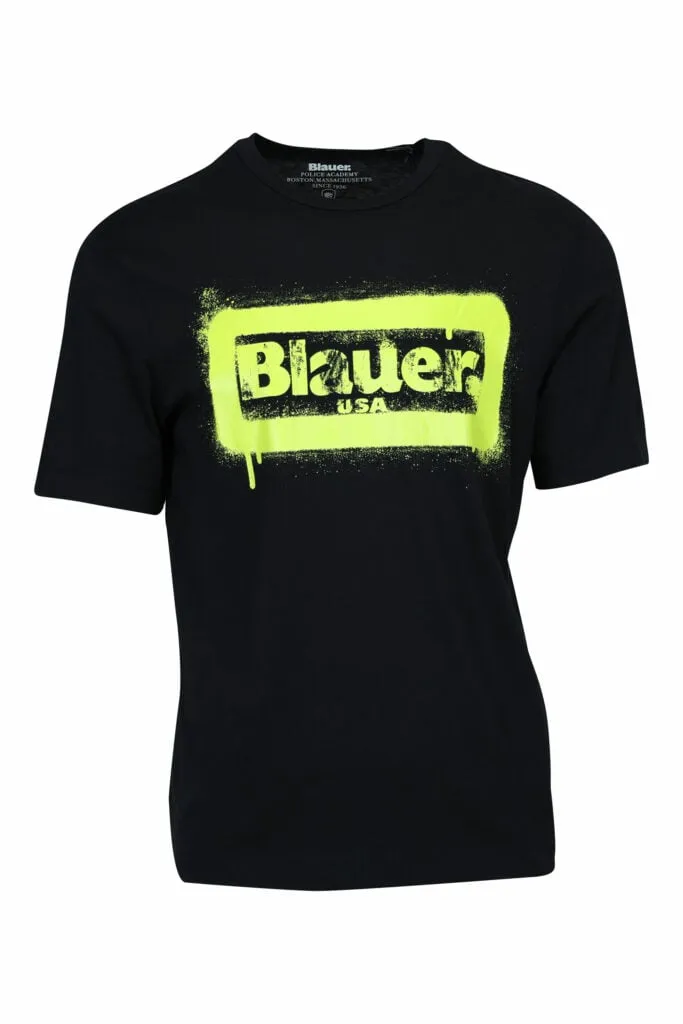 Camiseta negra con logo recuadro 