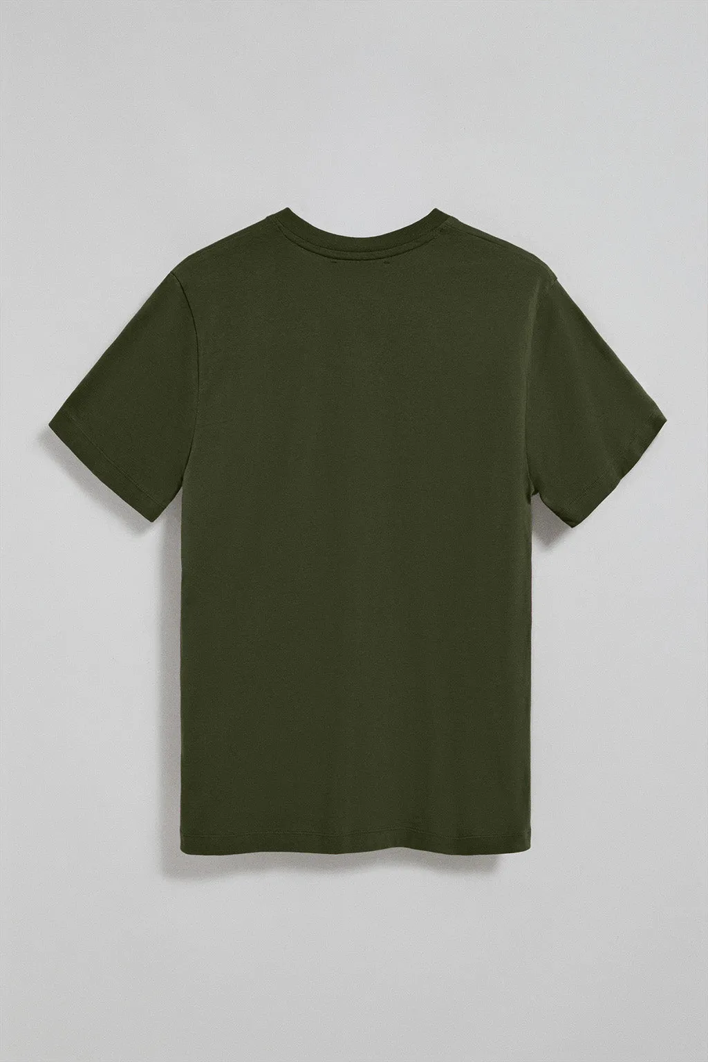 Camiseta verde con cuello de pico y logo bordado Rigby Go