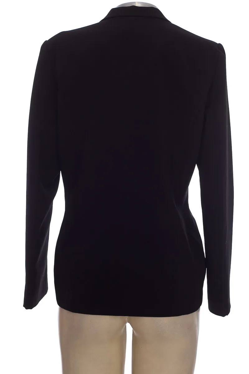 CHAQUETA / ABRIGO COLOR NEGRO  CLOSEANDO