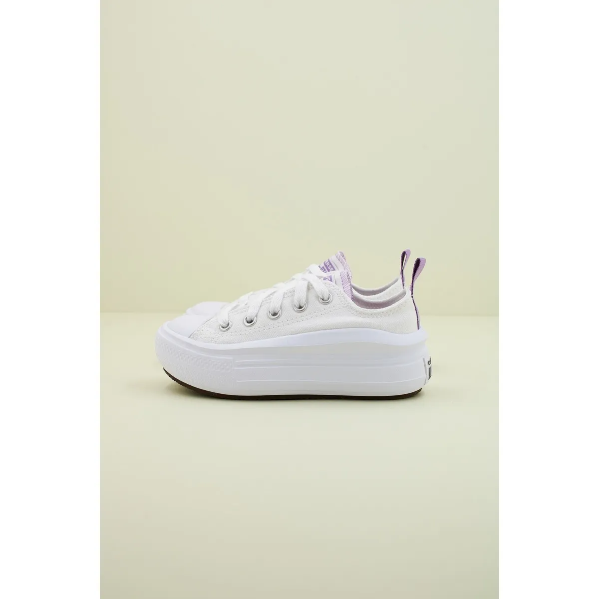 CHUCK TAYLOR ALL STAR  MOVE OX