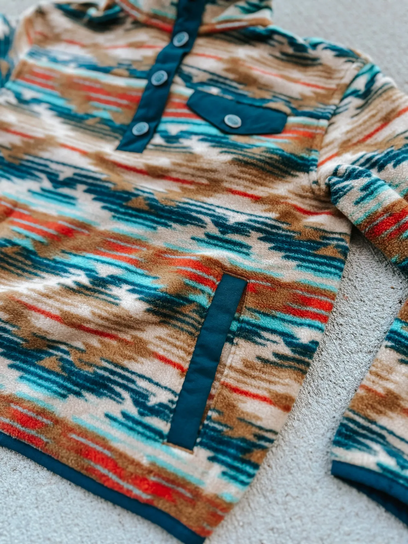CINCH CRUEL GIRL GIRL'S KHAKI AZTEC FLEECE PULLOVER