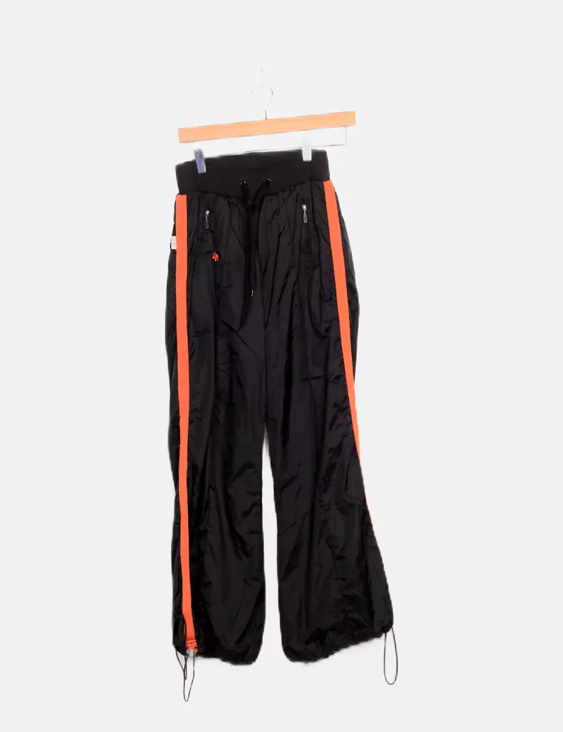 DLD Pantalón negro impermeable