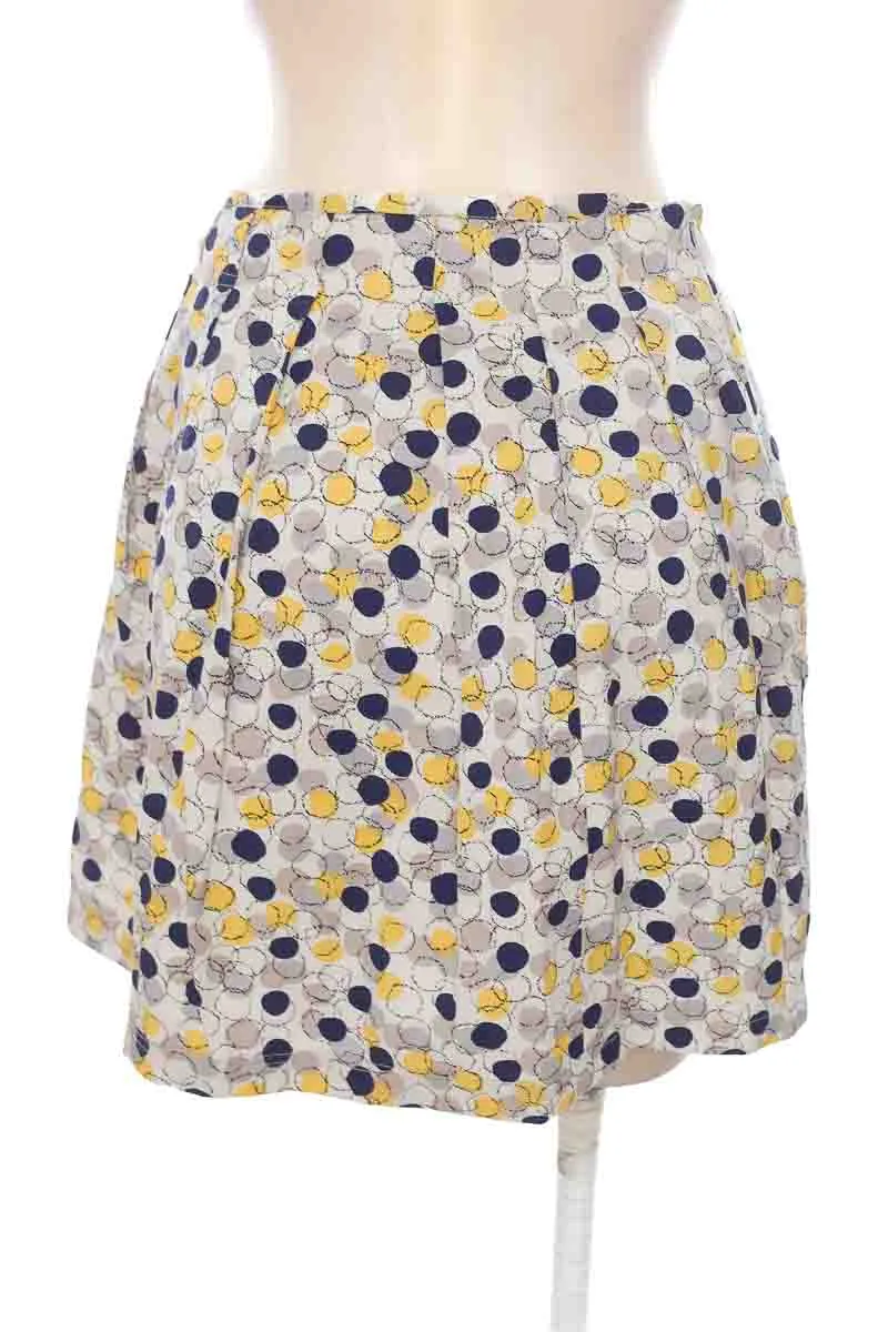 FALDA COLOR BLANCO  IENIN