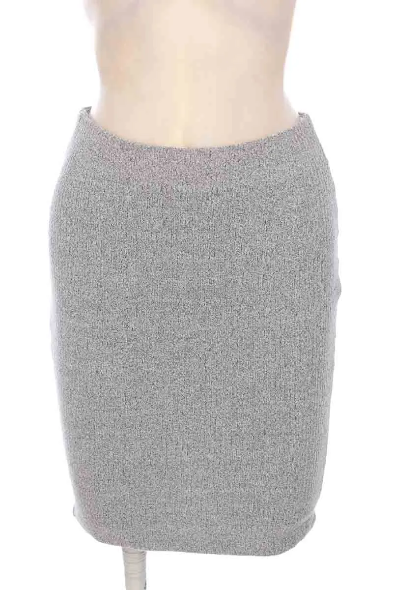 FALDA COLOR GRIS  ELA
