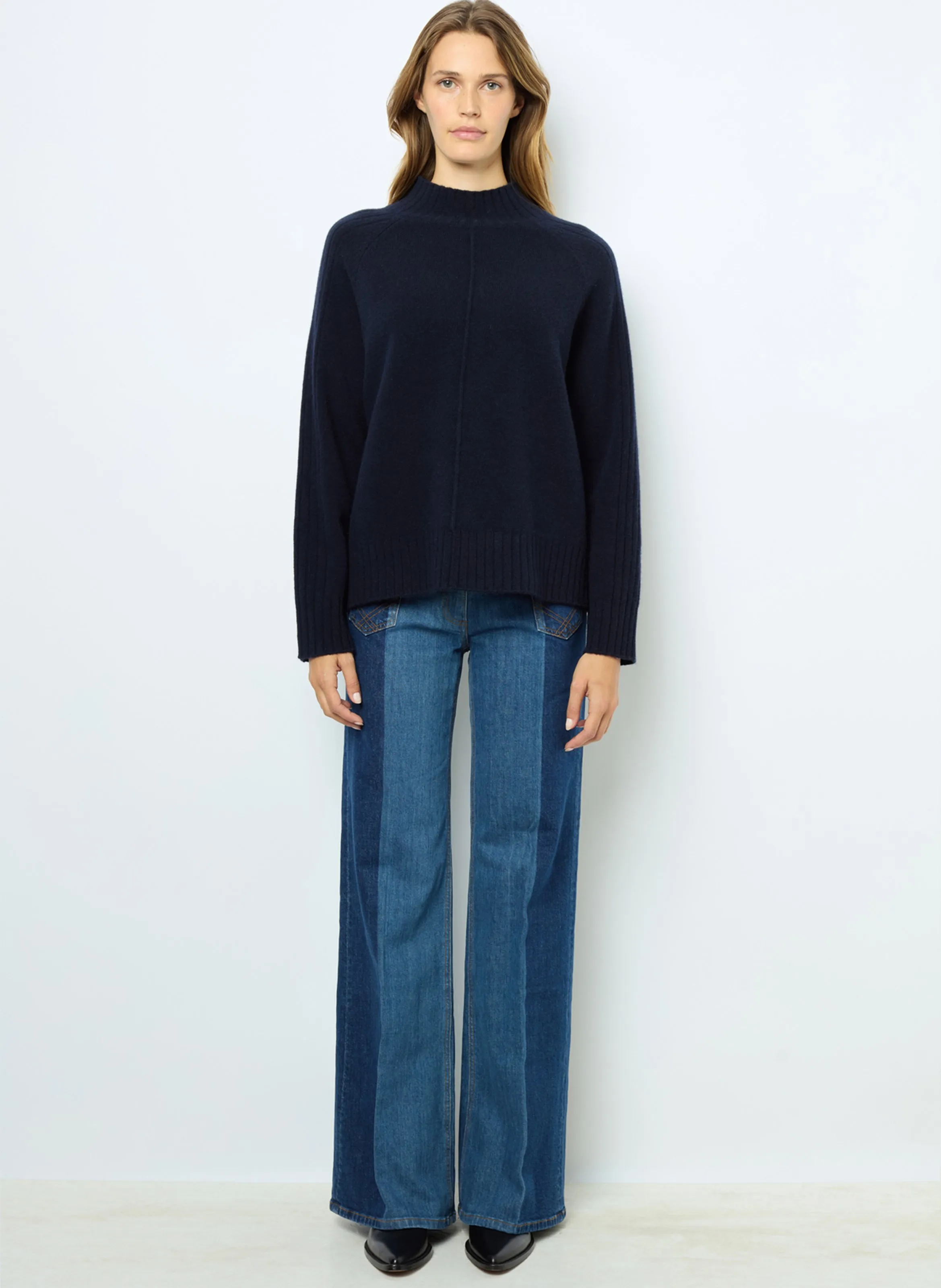 GERARD DAREL JAINA  JERSEY DE CUELLO ALTO DE LANA Y CACHEMIRA MEZCLADOS EN AZUL