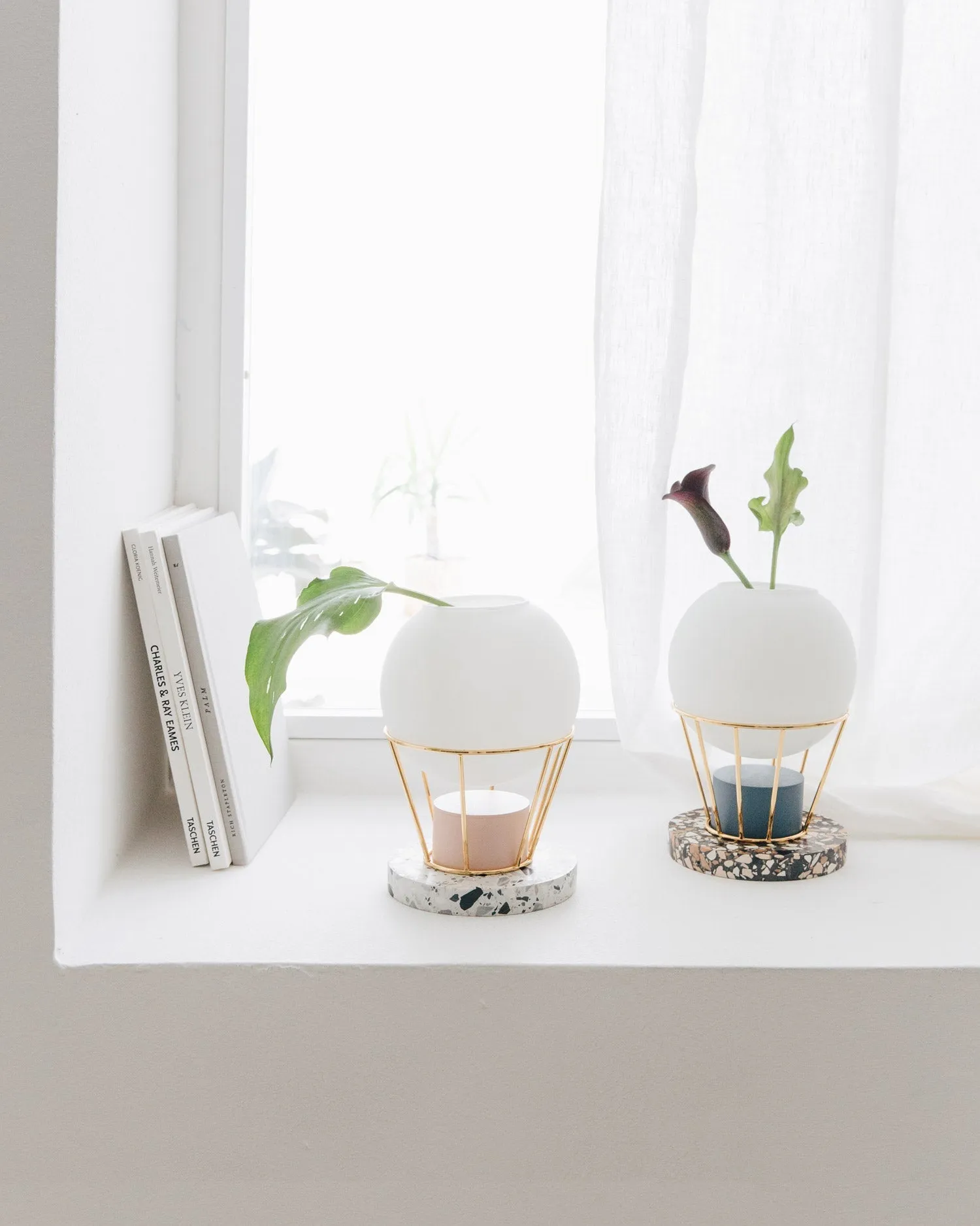 Gravity Vase | Pink & Grey