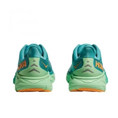 HOKA Arahi 6