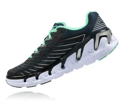 HOKA Vanquish 3
