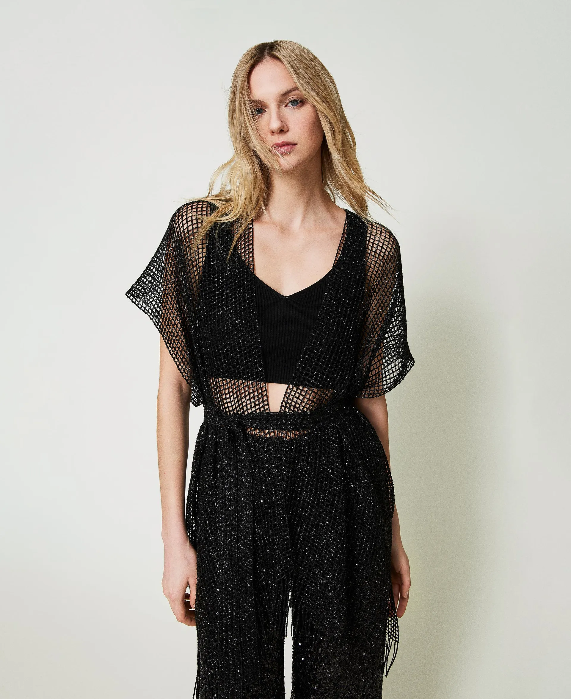 Kimono de malla con flecos
