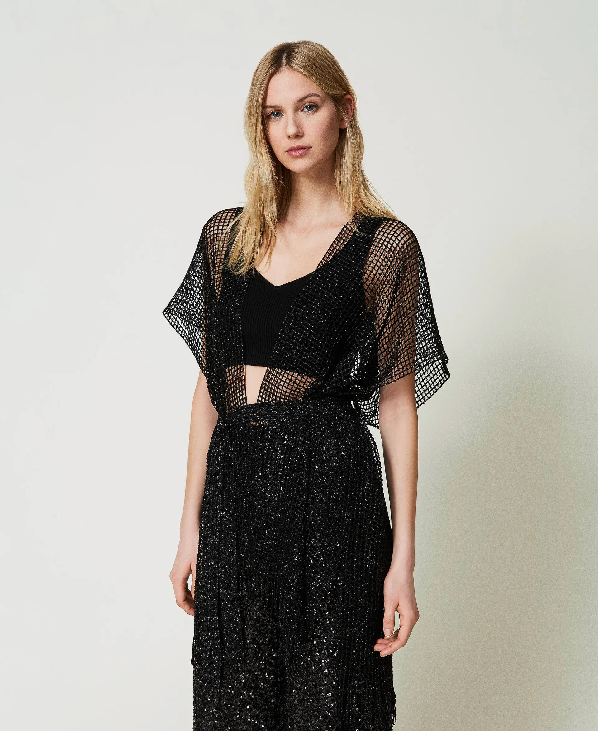 Kimono de malla con flecos