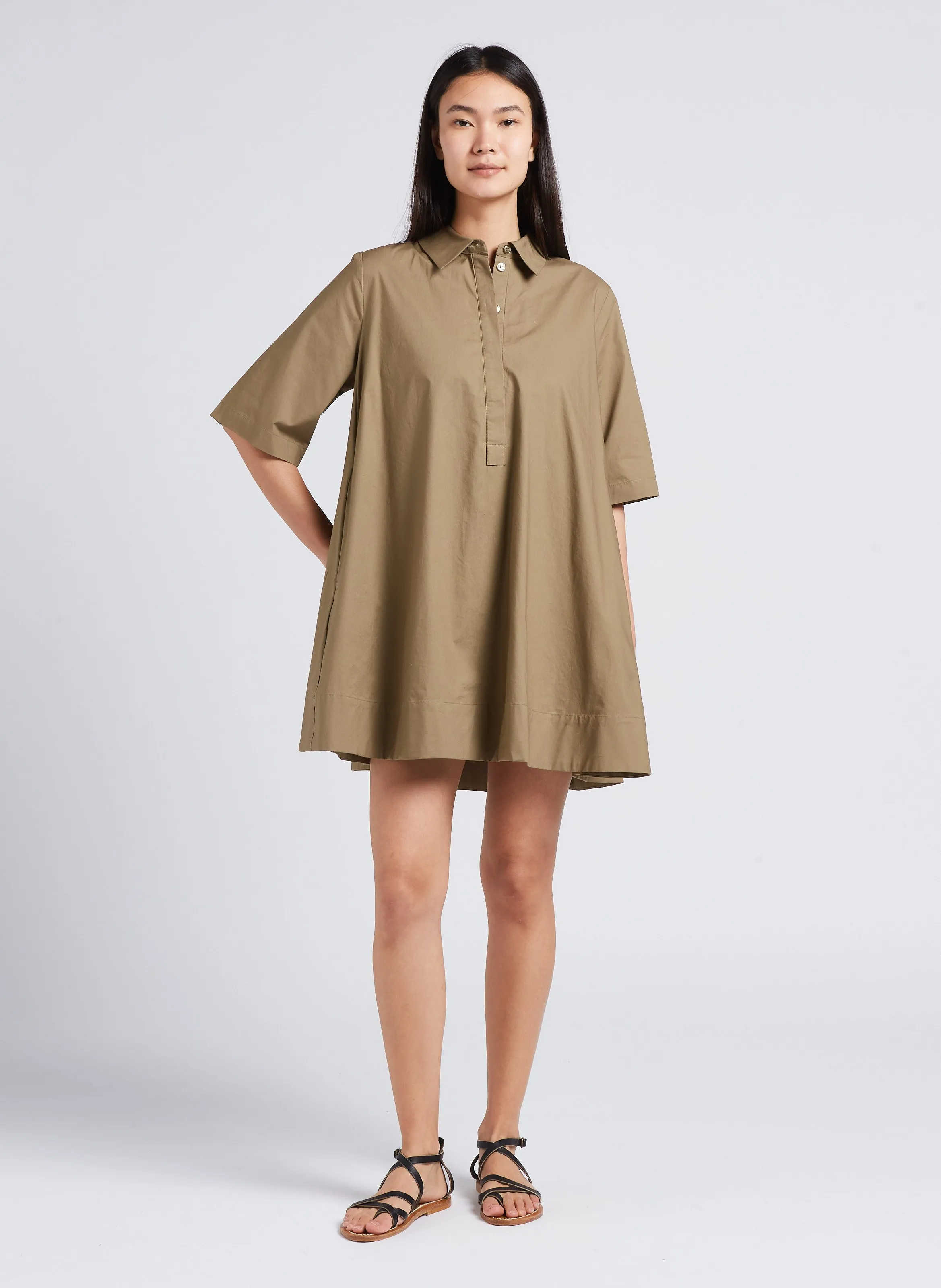MES DEMOISELLES PERLE  VESTIDO CORTO HOLGADO DE ALGODóN CON CUELLO CLáSICO EN CAQUI
