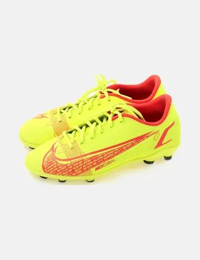 Nike Deportiva amarilla estampada