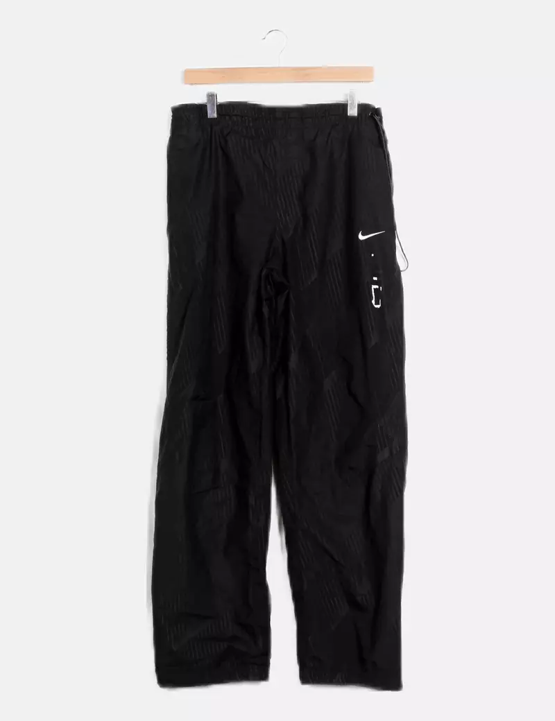 Nike Pantalón negro básico