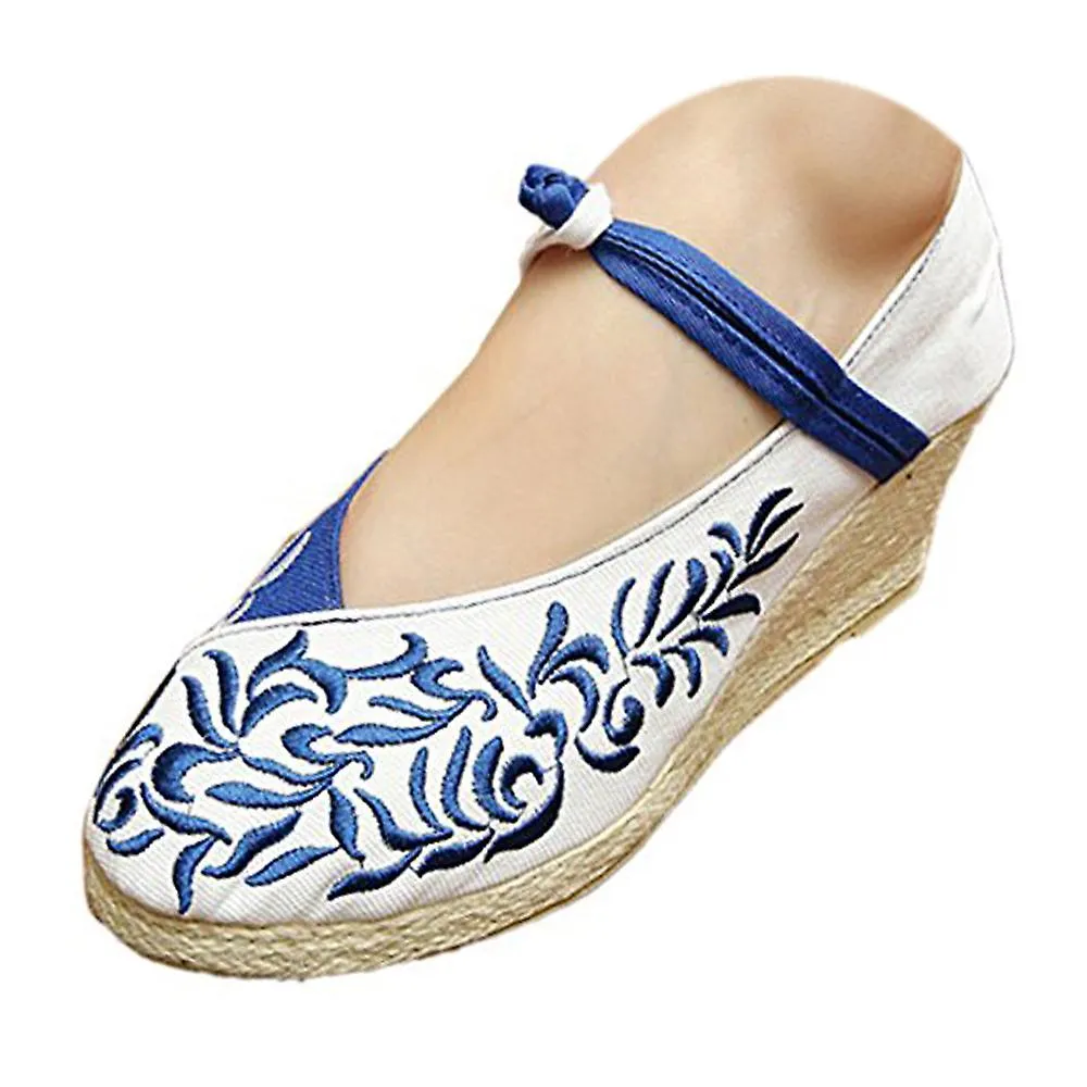 Old Beijing Embroidered Cloth Shoes Flat