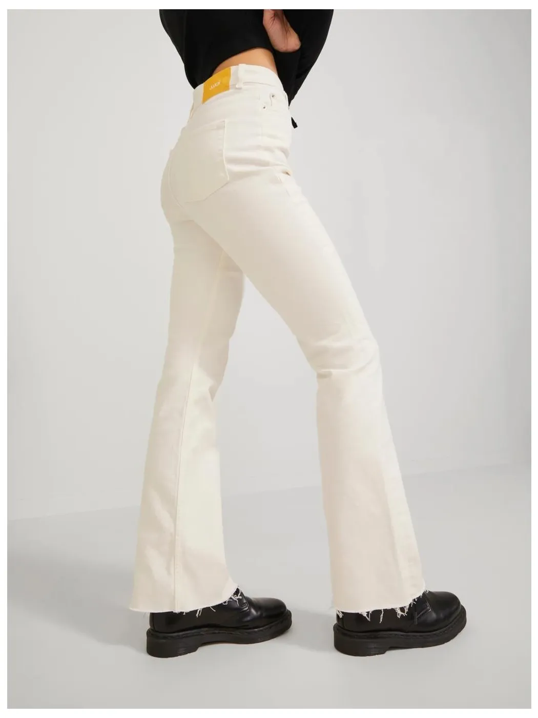PANTALON VAQUERO JJXX JACK & JONES MUJER JXTURIN BOOTCUT BLANCO