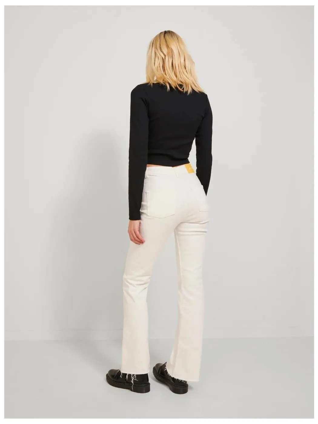 PANTALON VAQUERO JJXX JACK & JONES MUJER JXTURIN BOOTCUT BLANCO