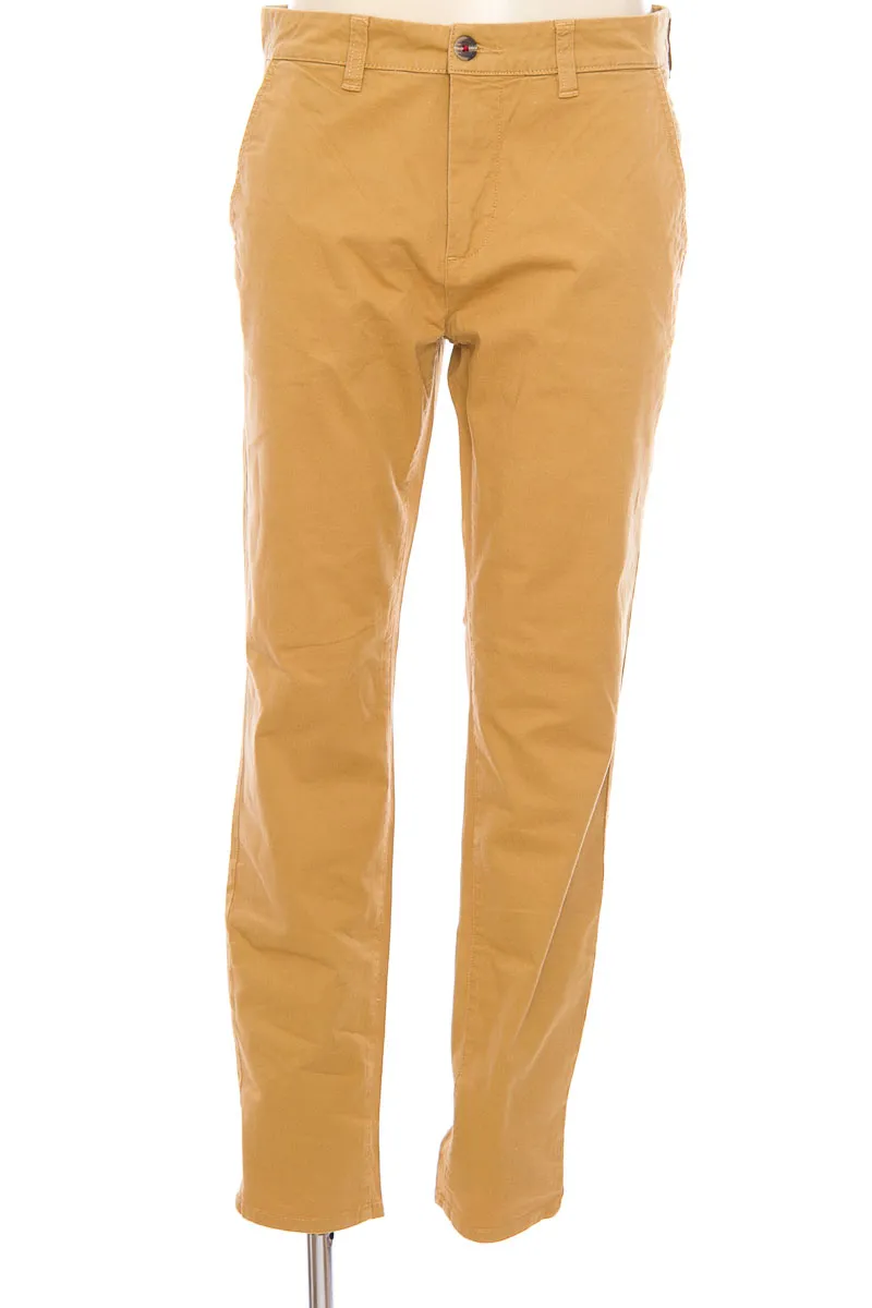 PANTALóN COLOR MOSTAZA  CHEVIGNON