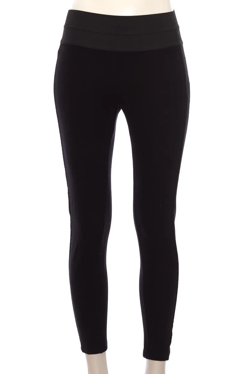PANTALóN COLOR NEGRO  ZARA