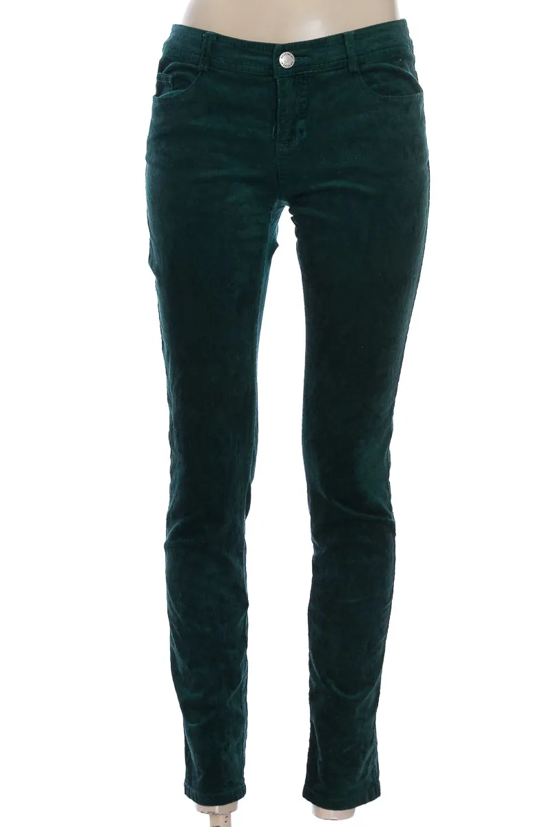 PANTALóN COLOR VERDE  BASEMENT