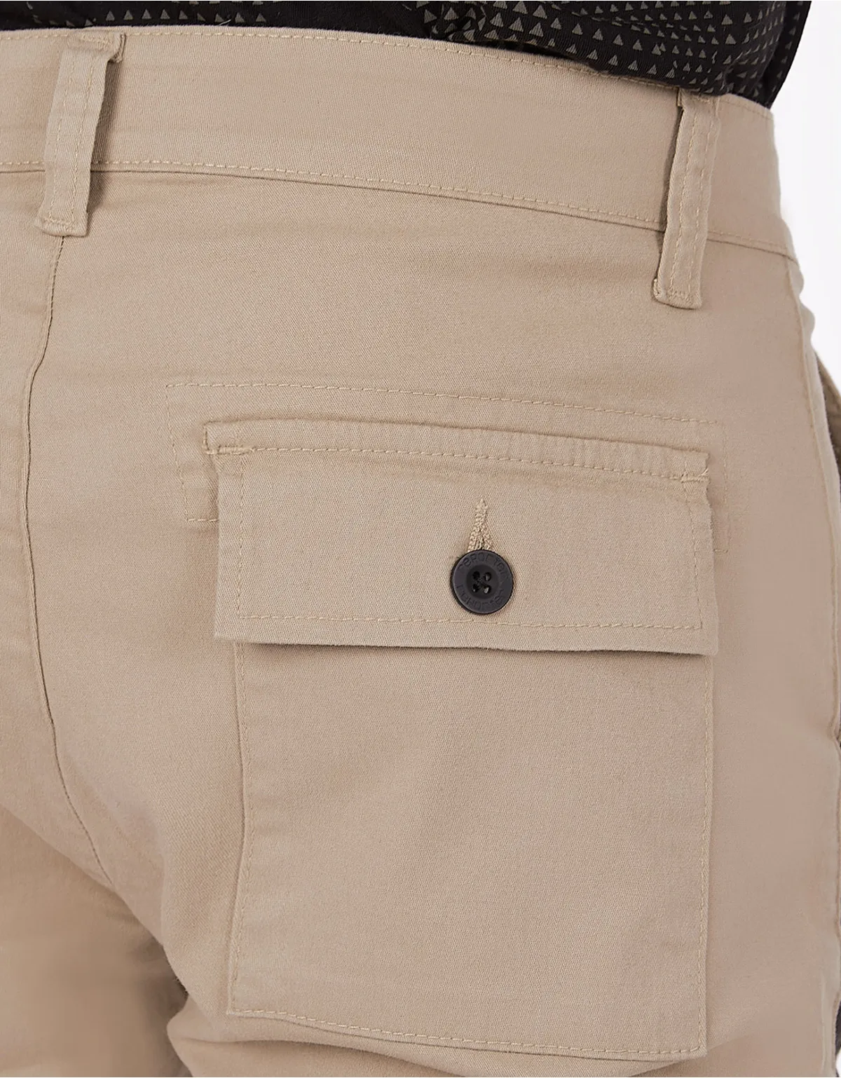 Pantalón jogger beige