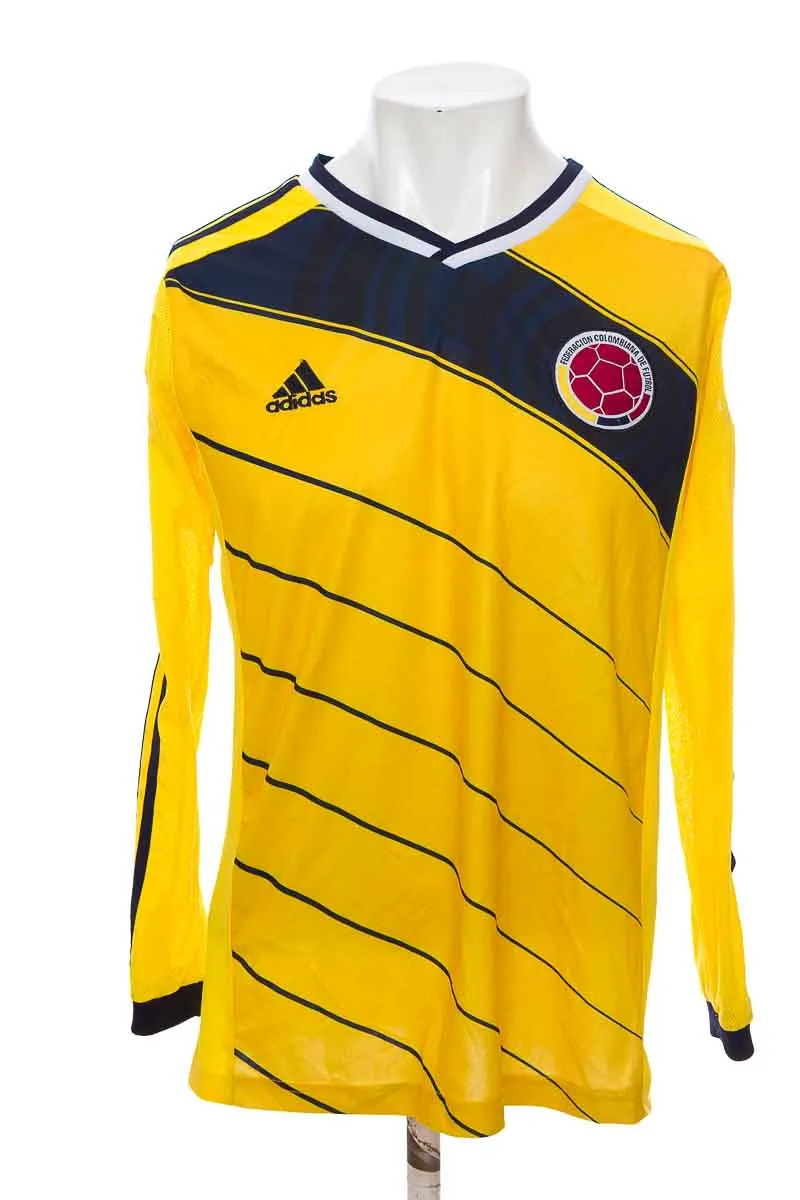 ROPA DEPORTIVA COLOR AMARILLO  CLOSEANDO