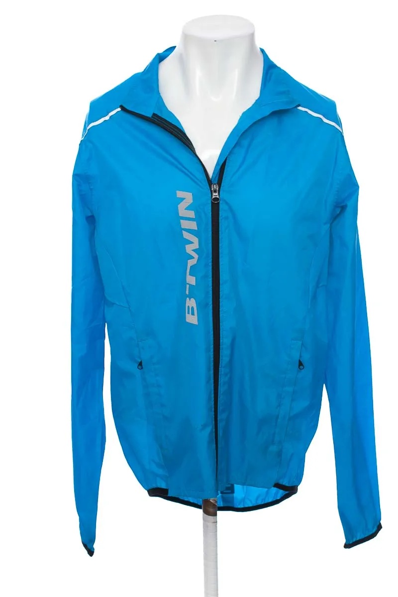 ROPA DEPORTIVA COLOR AZUL  CLOSEANDO
