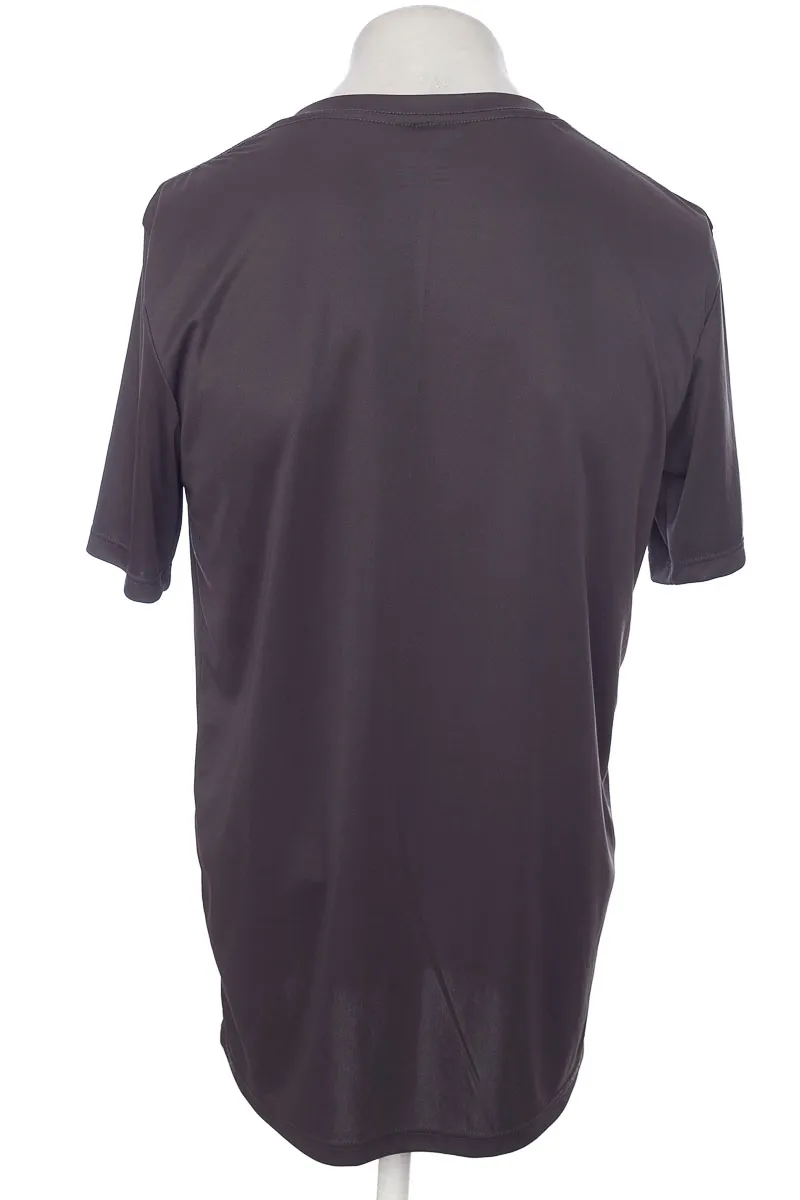 ROPA DEPORTIVA COLOR GRIS  NKISTORE