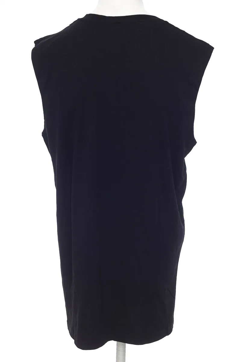 ROPA DEPORTIVA COLOR NEGRO  CAPITáN