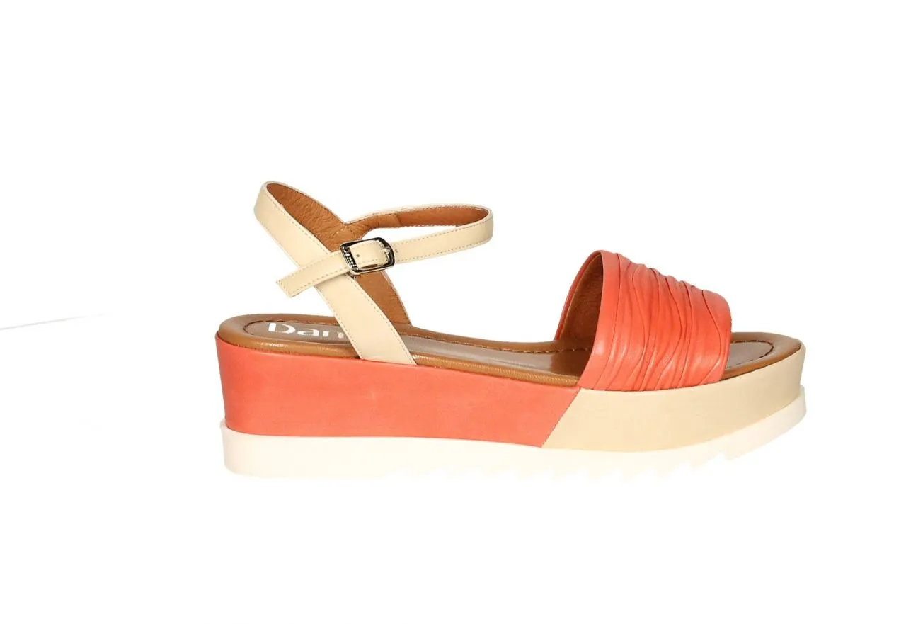Sandalia Coral/taupe Pala Fruncida y Pulsera