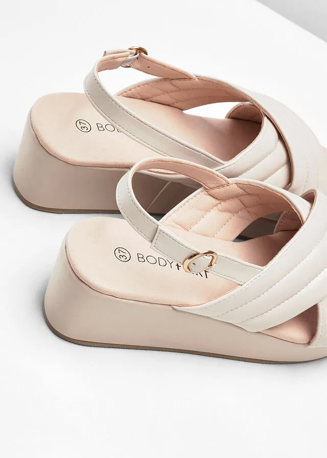 Sandalias de plataforma Beige