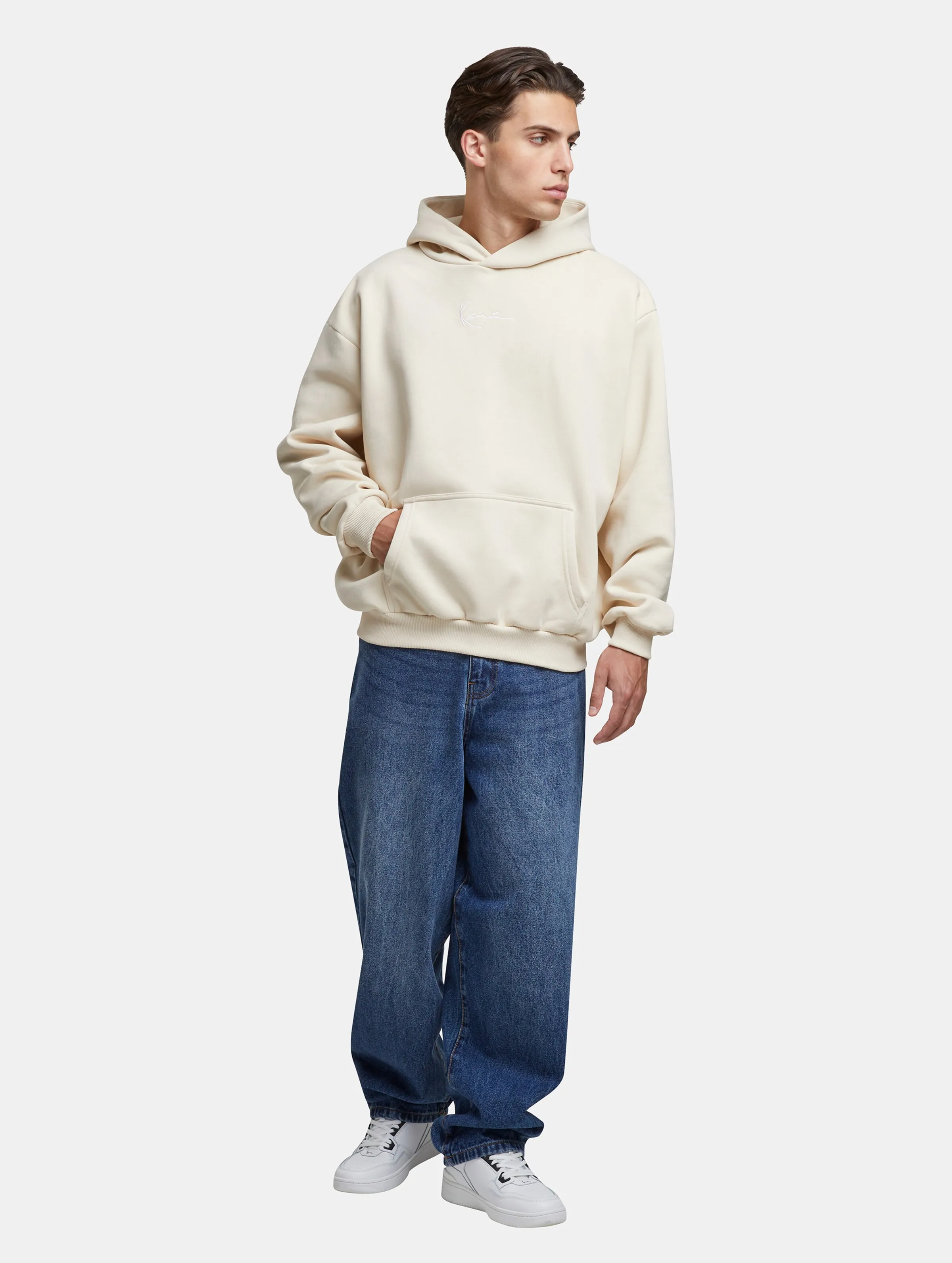 Small Signature Essential Oversized
