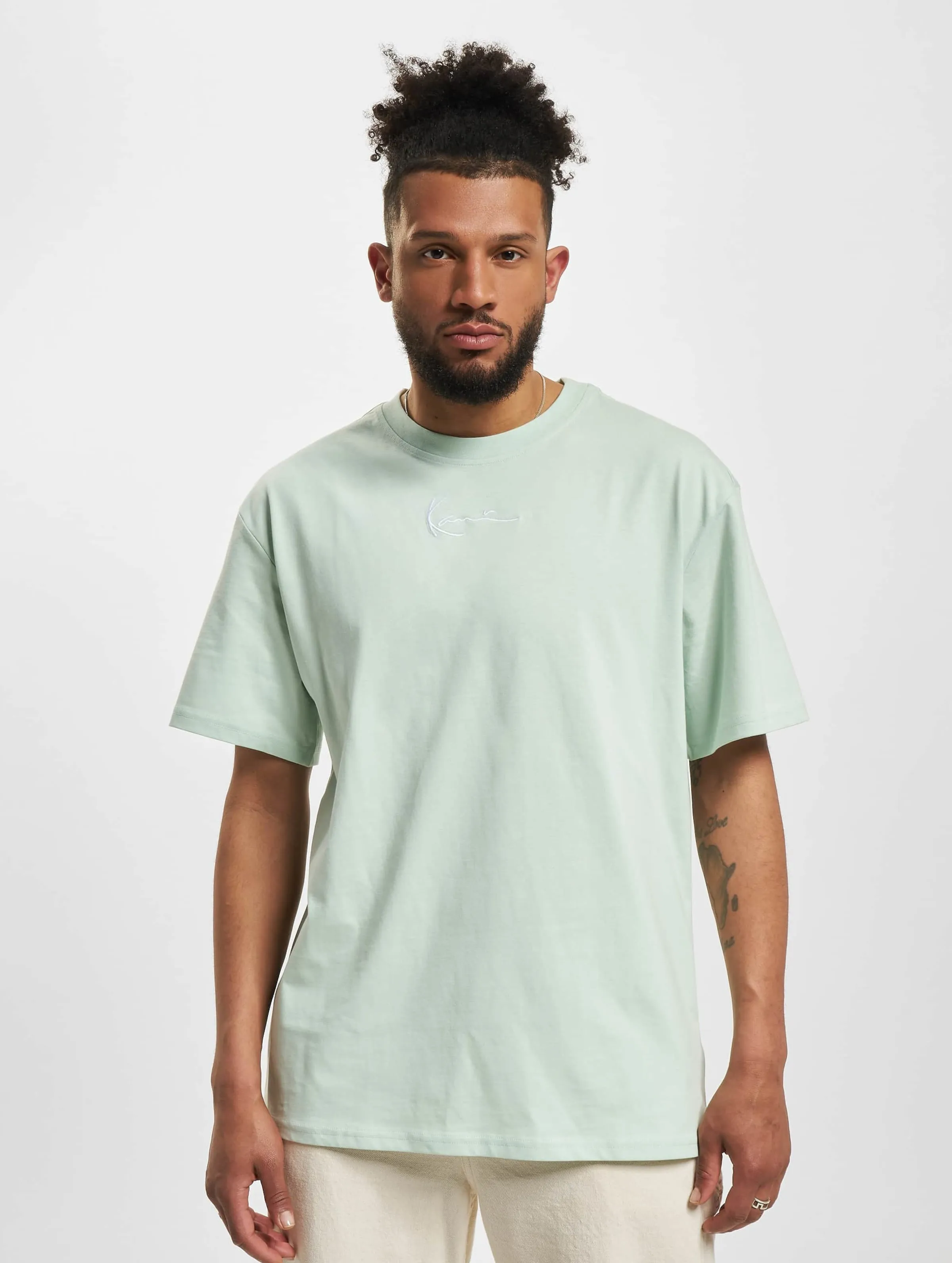Small Signature Essential