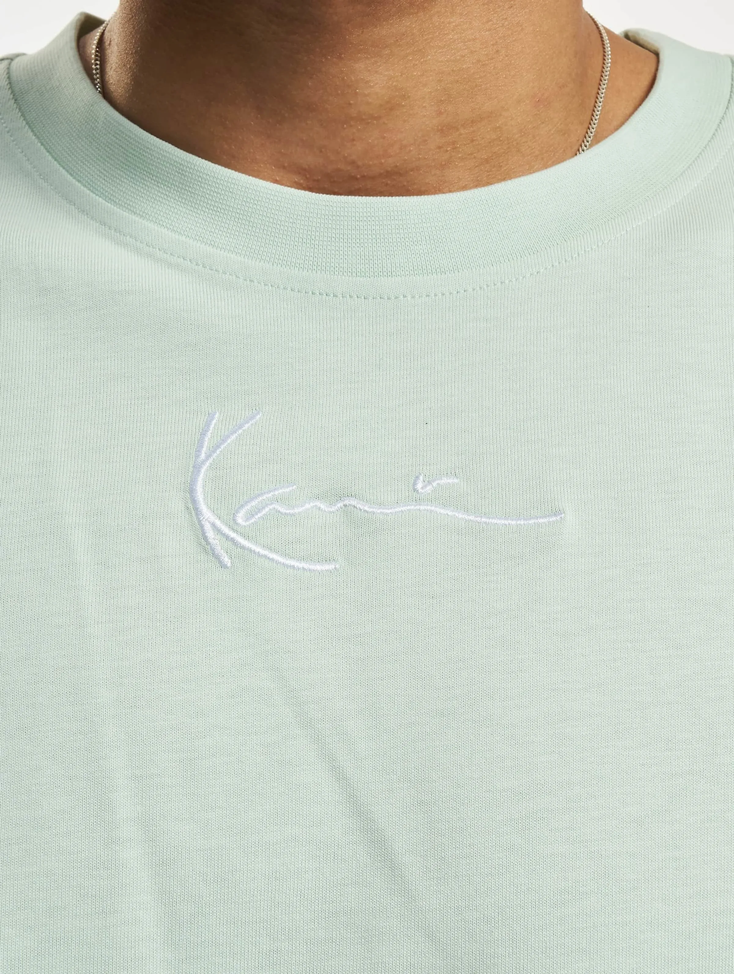 Small Signature Essential