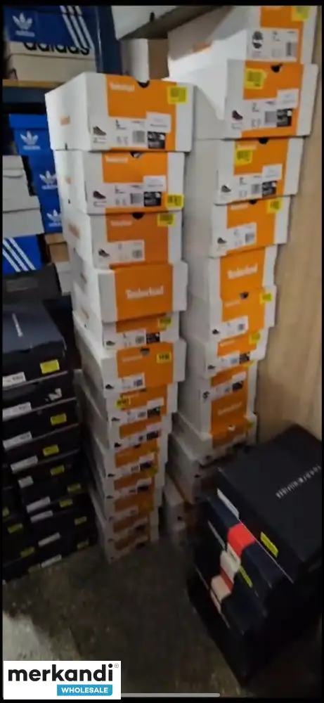 Stock zapatos calzado premium Nike Adidas Reebok tommy boss Asics sorel Ugg zalando outlet