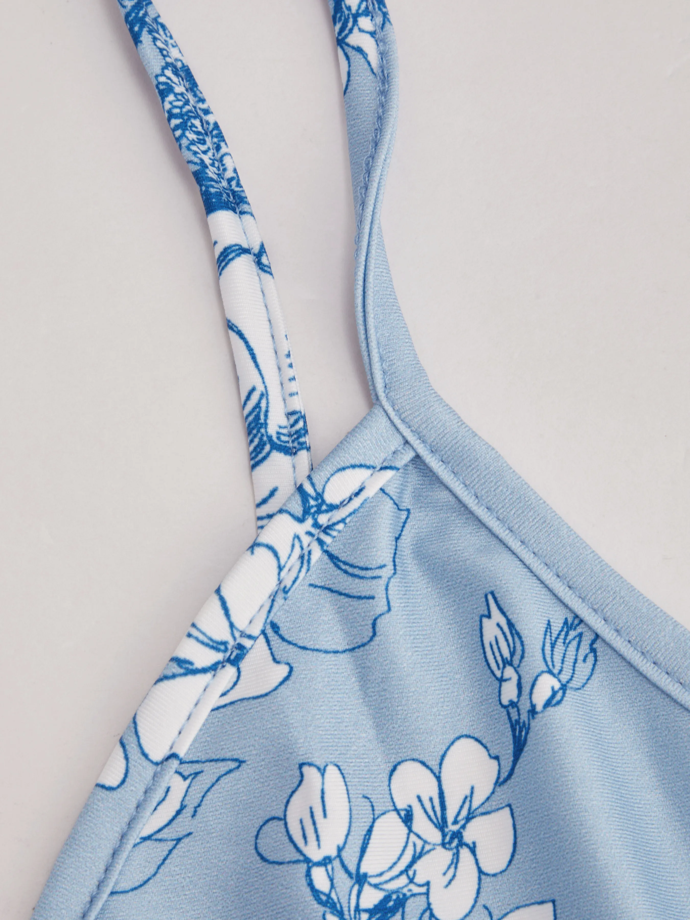 Vestido Maxi Cami Floral con Cuello en V