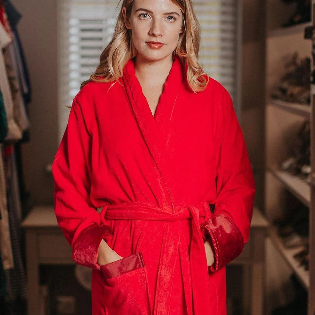 Women's dressing gown