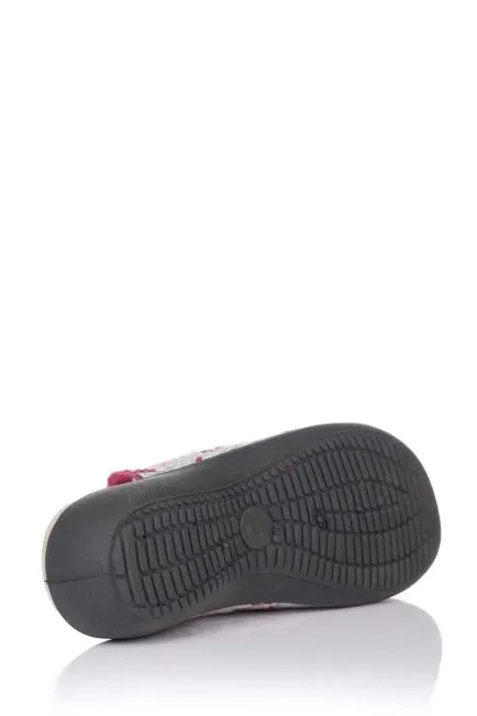 Zapatilla de casa con cuña