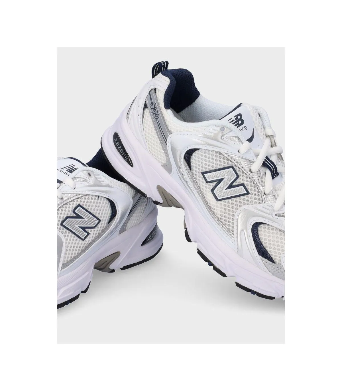 ZAPATILLA NEW BALANCE MR530 WHITE