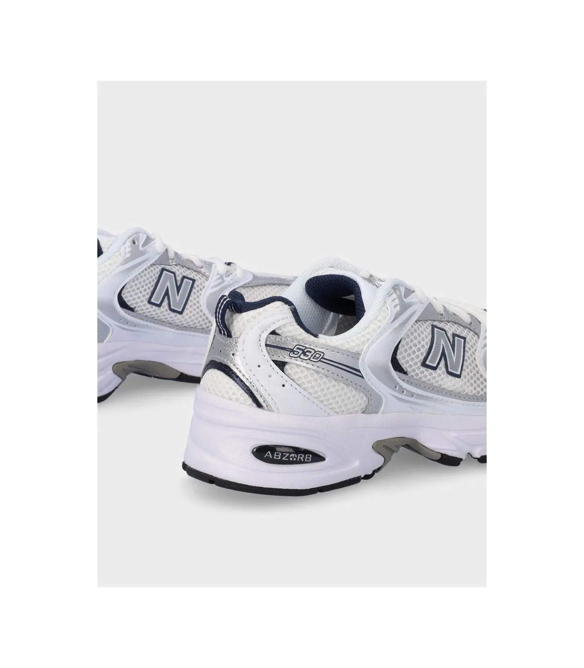 ZAPATILLA NEW BALANCE MR530 WHITE