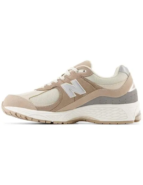 Zapatillas New Balance 2002 beige