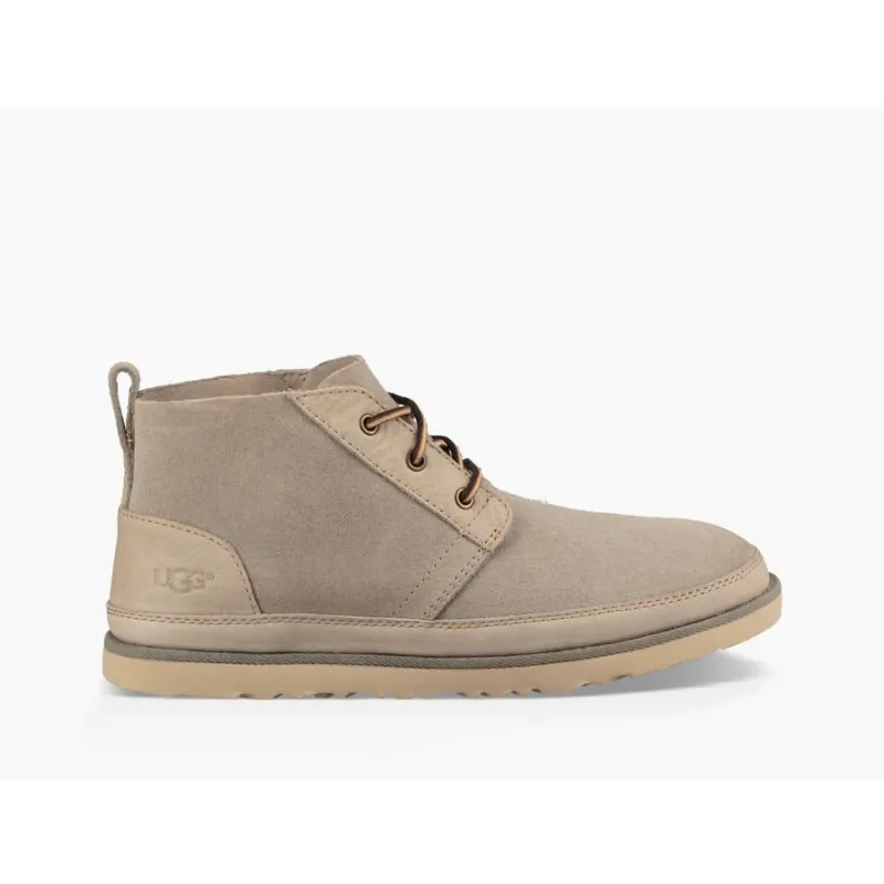Zapatos de hombre Neumel sin forro de cuero UGG (piedra pómez)